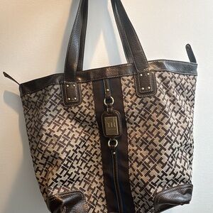 Y2K Stylish Tommy Hilfiger Leather and Canvas Tote Bag